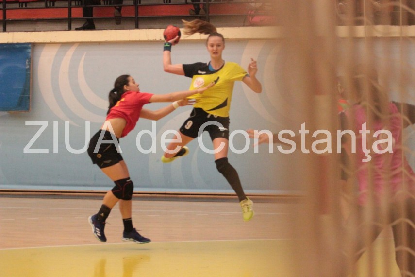 imagini de la eveniment handbalistele de la csu neptun au invins css tulcea in divizia a galerie foto imagini de la eveniment handbalistele de la csu neptun au invins css tulcea in divizia a galerie foto