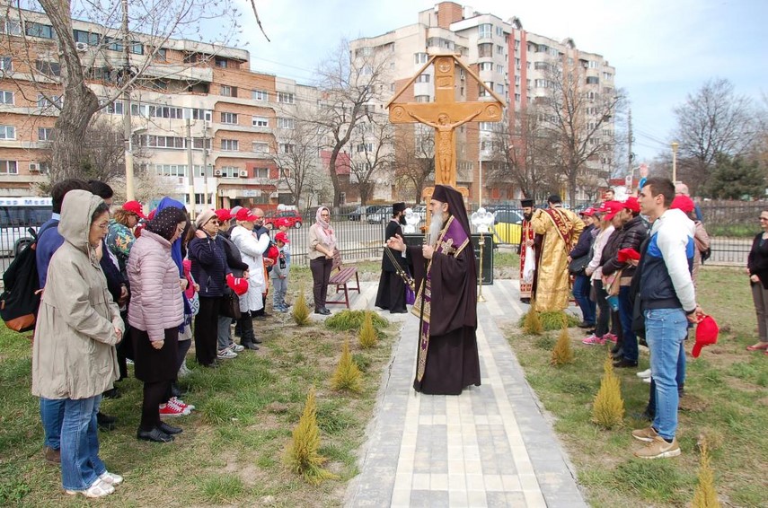 o frumoasa troita in curtea spitalului cfr constanta arimex comexim 2000 srl si asociatia suflete deschise o frumoasa troita in curtea spitalului cfr constanta arimex comexim 2000 srl si asociatia suflete deschise