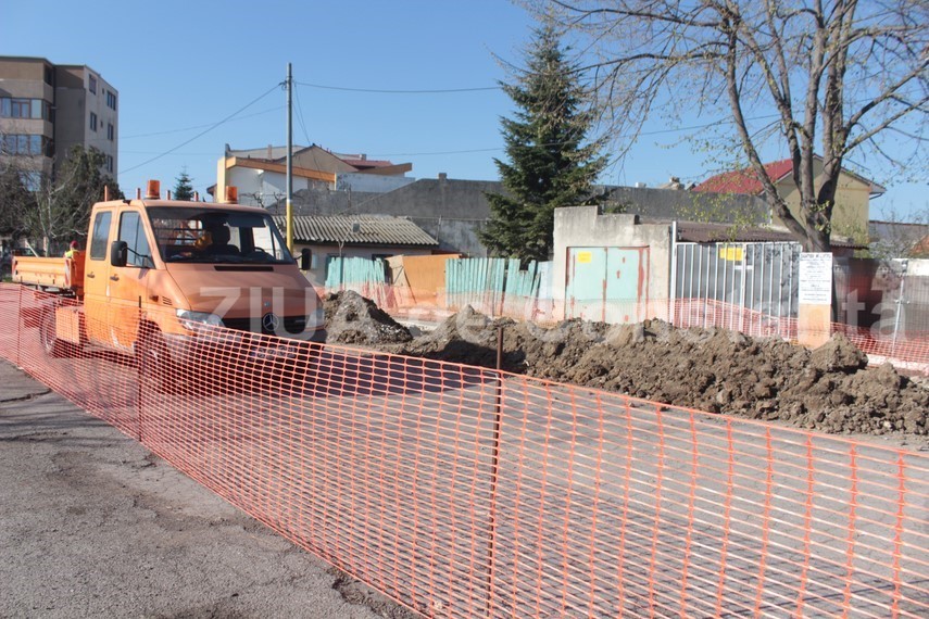 santier pe strada primaverii un imobil de cinci etaje va fi ridicat de black sea design srl galerie foto santier pe strada primaverii un imobil de cinci etaje va fi ridicat de black sea design srl galerie foto