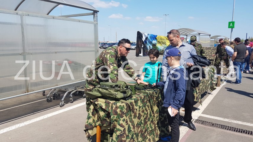 constanta armamentul militarilor de la brigada 9 mecanizata marasesti bucuria copiilor fotografii de constanta armamentul militarilor de la brigada 9 mecanizata marasesti bucuria copiilor fotografii de