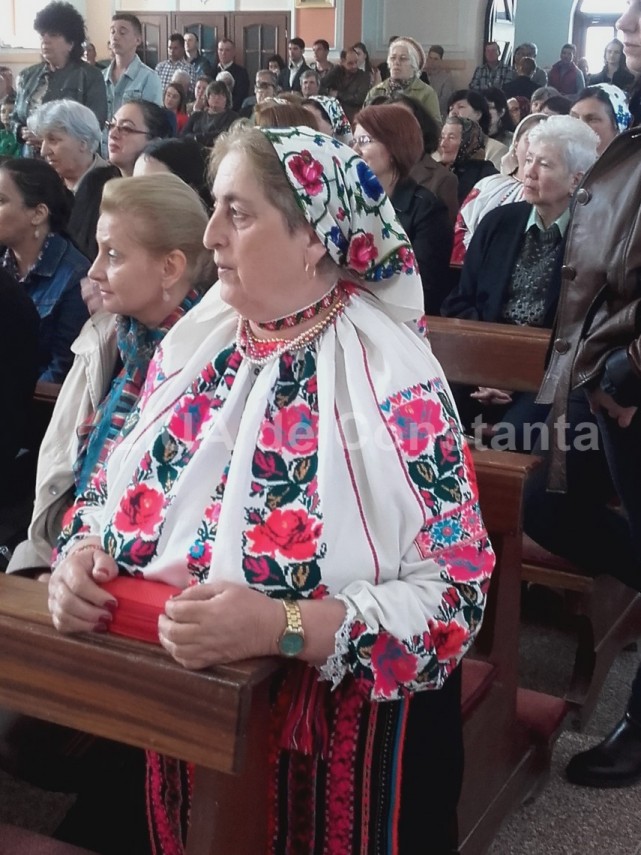 95 de ani de istorie la oituz cand infloresc ciresii printre ceangai intr o zi cu multe sarbatori galerie 95 de ani de istorie la oituz cand infloresc ciresii printre ceangai intr o zi cu multe sarbatori galerie