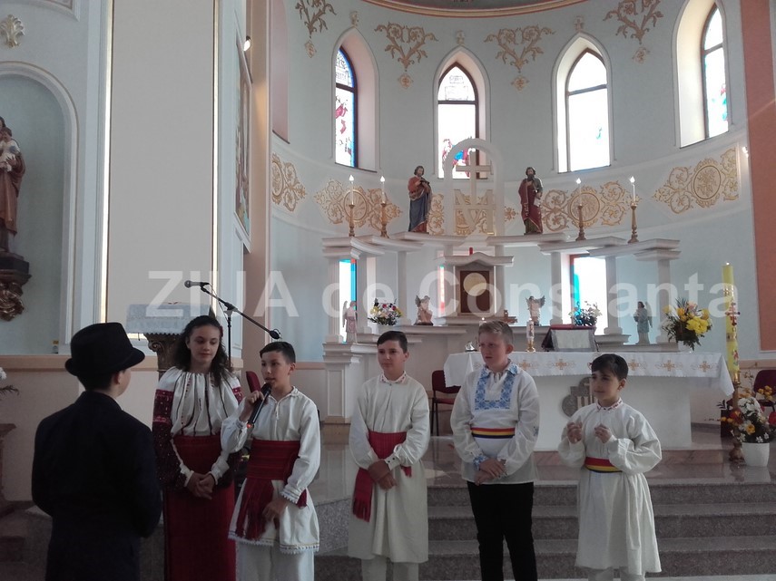 95 de ani de istorie la oituz cand infloresc ciresii printre ceangai intr o zi cu multe sarbatori galerie 95 de ani de istorie la oituz cand infloresc ciresii printre ceangai intr o zi cu multe sarbatori galerie