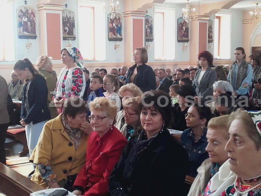 95 de ani de istorie la oituz cand infloresc ciresii printre ceangai intr o zi cu multe sarbatori galerie 95 de ani de istorie la oituz cand infloresc ciresii printre ceangai intr o zi cu multe sarbatori galerie