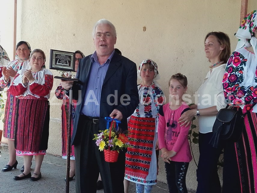 95 de ani de istorie la oituz cand infloresc ciresii printre ceangai intr o zi cu multe sarbatori galerie 95 de ani de istorie la oituz cand infloresc ciresii printre ceangai intr o zi cu multe sarbatori galerie