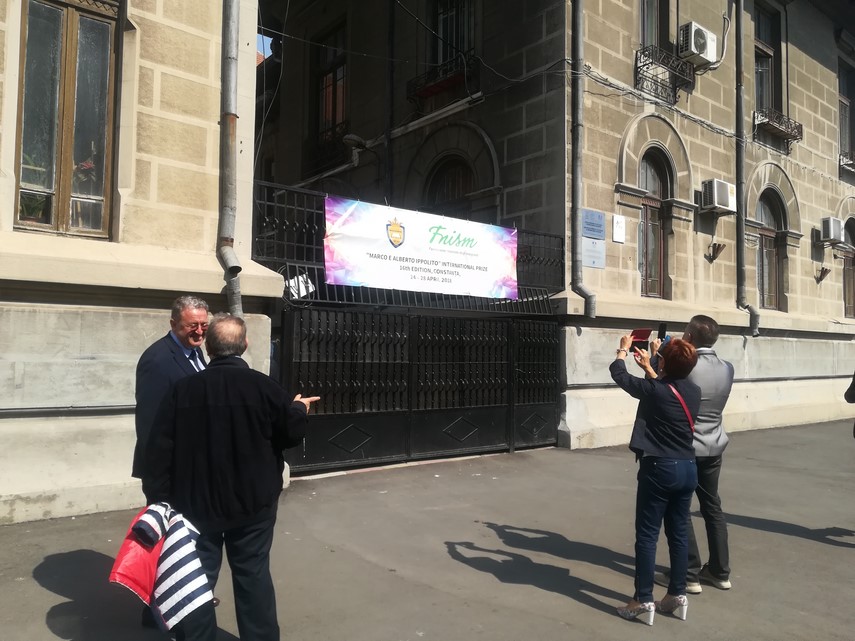 colegiul mircea isi demonstreaza superioritatea timp de patru zile este gazda unui amplu eveniment international colegiul mircea isi demonstreaza superioritatea timp de patru zile este gazda unui amplu eveniment international