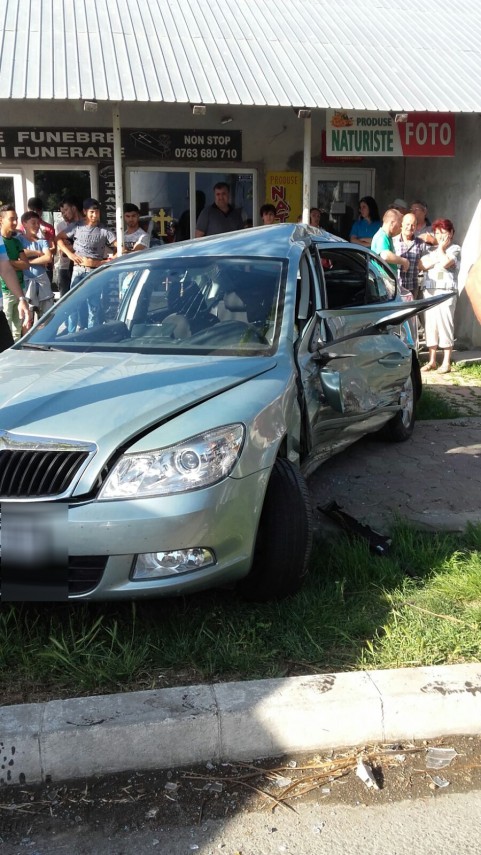 judetul constanta accident rutier cu trei victime la harsova o persoana incarcerata 657729 judetul constanta accident rutier cu trei victime la harsova o persoana incarcerata 657729