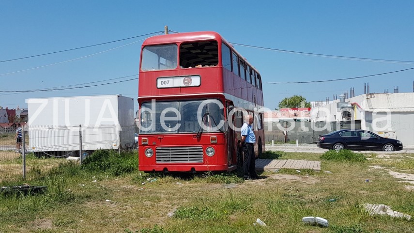 imagini de la eveniment asa ceva nu s a mai vazut tragedie la vama veche un tanar a fost ucis in bataie