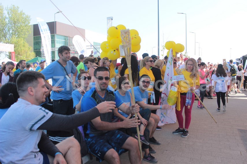 romanii stiu sa lucreze in echipa carpii au incheiat pe primul loc din 41 de formatii ultramaratonul romanii stiu sa lucreze in echipa carpii au incheiat pe primul loc din 41 de formatii ultramaratonul