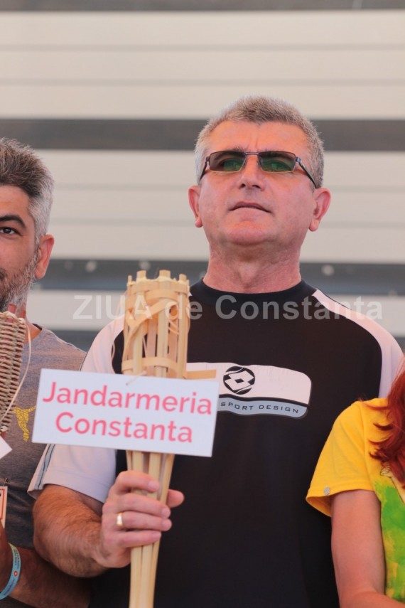 romanii stiu sa lucreze in echipa carpii au incheiat pe primul loc din 41 de formatii ultramaratonul romanii stiu sa lucreze in echipa carpii au incheiat pe primul loc din 41 de formatii ultramaratonul