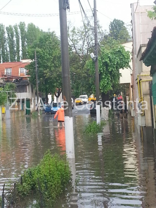 potop la constanta mai multe case din cartierul coiciu au fost inundate galerie foto 658592 potop la constanta mai multe case din cartierul coiciu au fost inundate galerie foto 658592