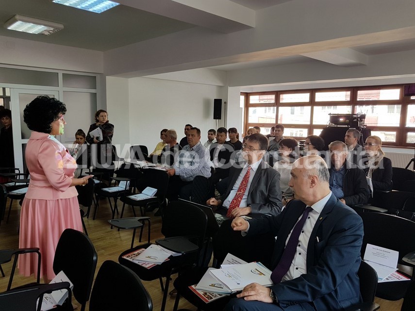 conferinta internationala la cumpana primarul mariana gaju proiectele finantate prin programele europene conferinta internationala la cumpana primarul mariana gaju proiectele finantate prin programele europene