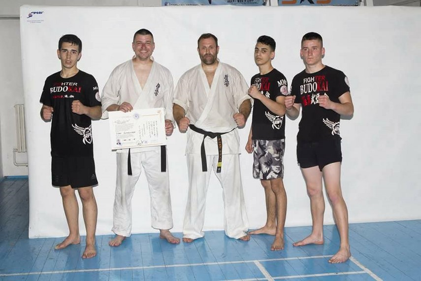 stagiul de kickboxing condus de alex filip shihan anatoly danilov a coordonat examenul de grad in kyokushin stagiul de kickboxing condus de alex filip shihan anatoly danilov a coordonat examenul de grad in kyokushin
