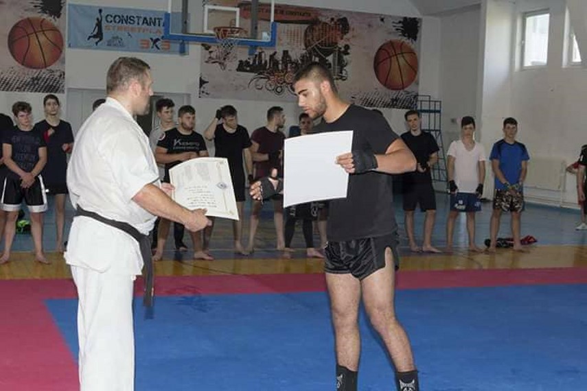 stagiul de kickboxing condus de alex filip shihan anatoly danilov a coordonat examenul de grad in kyokushin stagiul de kickboxing condus de alex filip shihan anatoly danilov a coordonat examenul de grad in kyokushin
