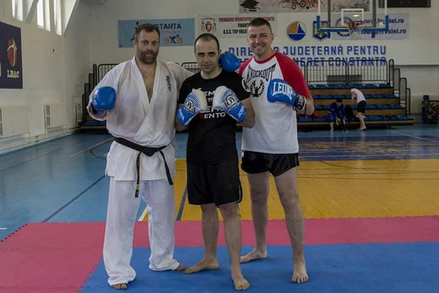 stagiul de kickboxing condus de alex filip shihan anatoly danilov a coordonat examenul de grad in kyokushin stagiul de kickboxing condus de alex filip shihan anatoly danilov a coordonat examenul de grad in kyokushin