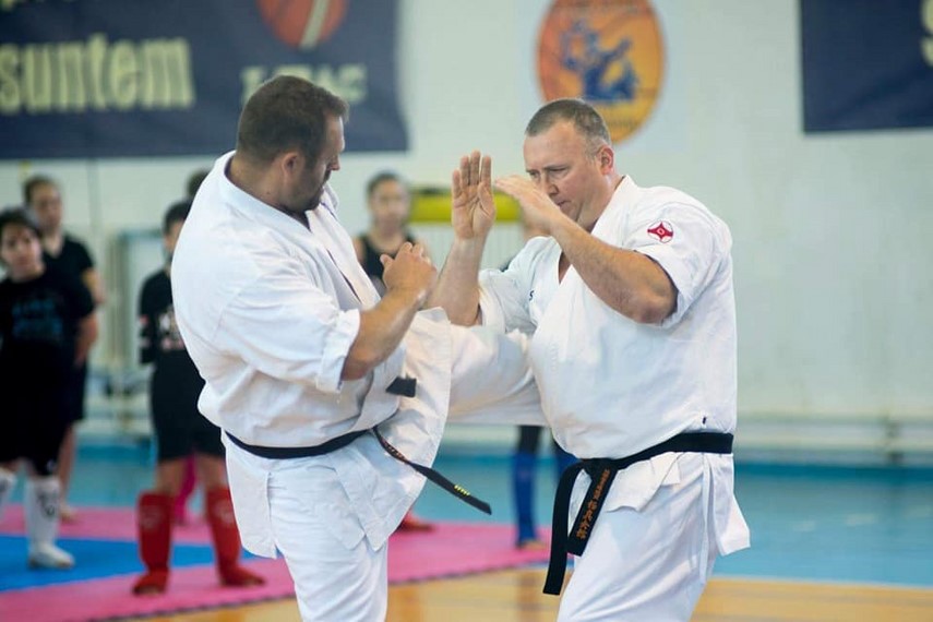 stagiul de kickboxing condus de alex filip shihan anatoly danilov a coordonat examenul de grad in kyokushin stagiul de kickboxing condus de alex filip shihan anatoly danilov a coordonat examenul de grad in kyokushin