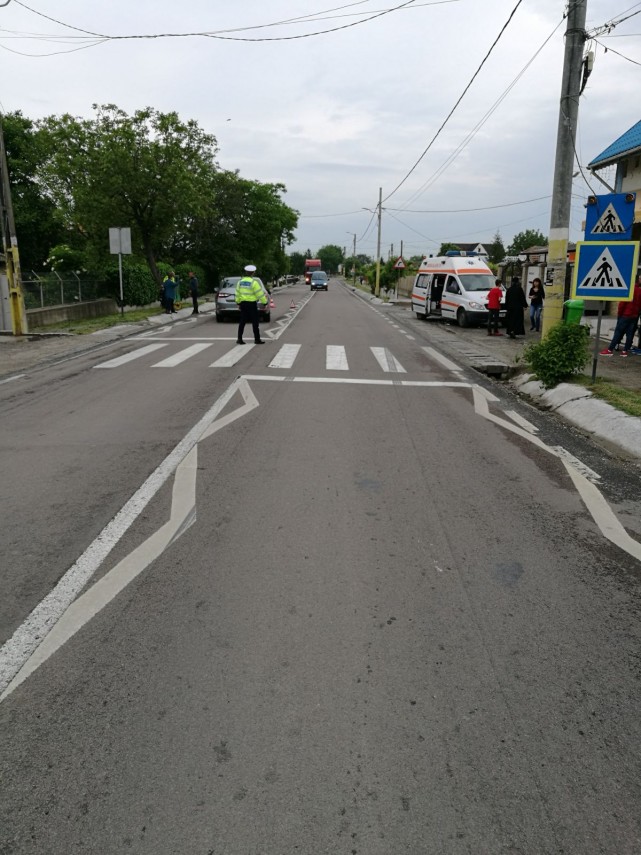 accident rutier in localitatea poarta alba judetul constanta o tanara a fost lovita de o masina pe marcajul accident rutier in localitatea poarta alba judetul constanta o tanara a fost lovita de o masina pe marcajul