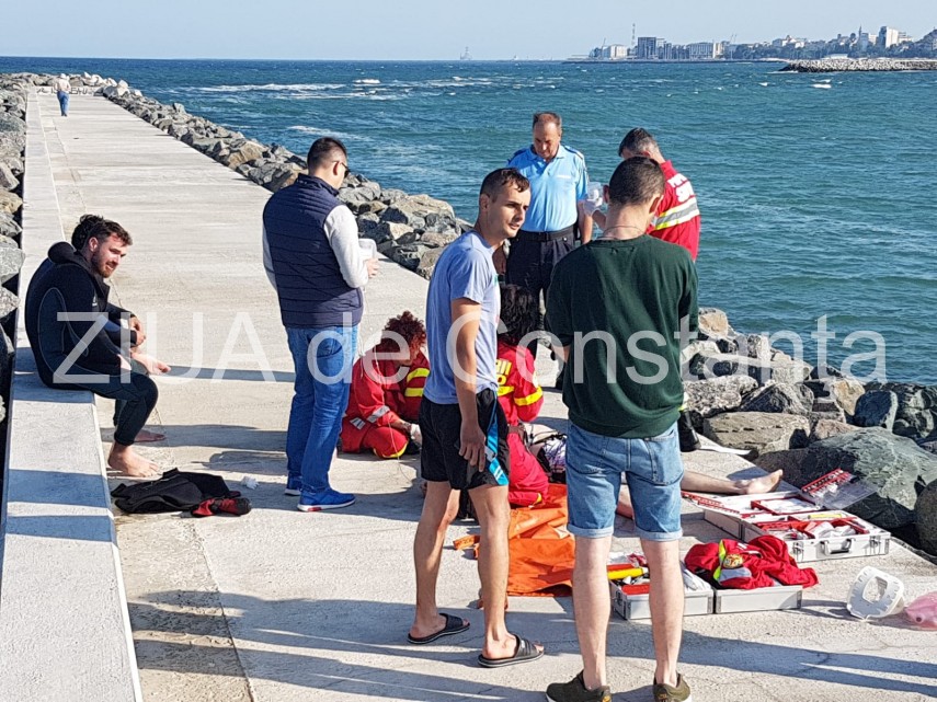 update imagini de la eveniment interventie de urgenta pe o plaja din constanta un tanar s a inecat in update imagini de la eveniment interventie de urgenta pe o plaja din constanta un tanar s a inecat in