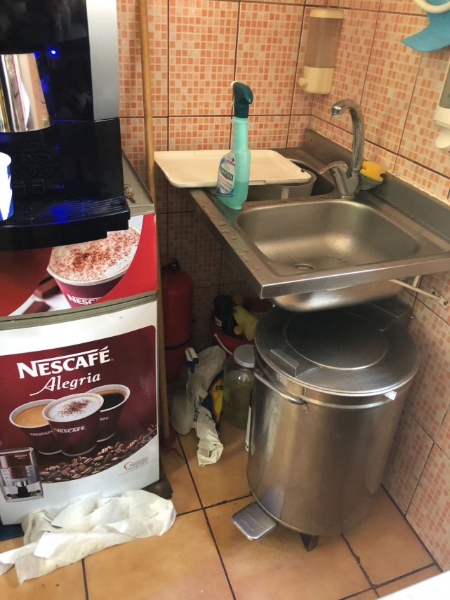 chiosc din incinta liceului energetic din constanta controlat de cjpc constanta ce au depistat comisarii chiosc din incinta liceului energetic din constanta controlat de cjpc constanta ce au depistat comisarii