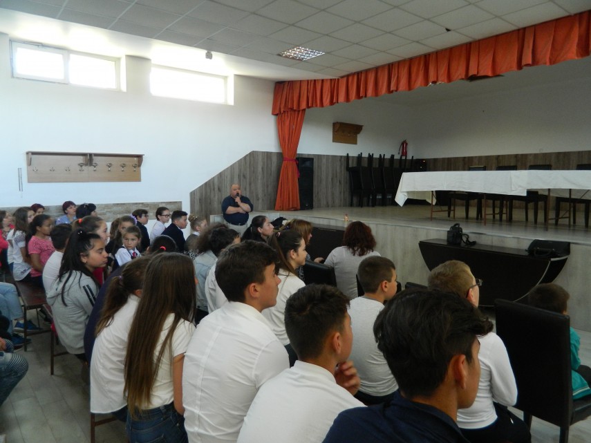 sesiune de comunicari stiintifice la liceul tehnologic i c bratianu din nicolae balcescu fauritori ai sesiune de comunicari stiintifice la liceul tehnologic i c bratianu din nicolae balcescu fauritori ai