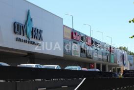 Constănțeanul supărat Pericol pentru şoferi în parcarea subterană de la City Park Mall! Firma executantă, amendată de Poliţia Locală Constanţa