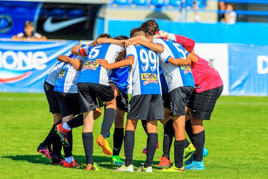 astazi la academia hagi de la ovidiu va debuta turneul final al cupei hagi danone 660320 astazi la academia hagi de la ovidiu va debuta turneul final al cupei hagi danone 660320