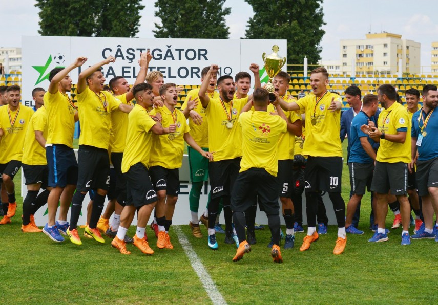 scor categoric cu dinamo in finala dupa echipa under 17 si fc viitorul u 19 a devenit campioana nationala scor categoric cu dinamo in finala dupa echipa under 17 si fc viitorul u 19 a devenit campioana nationala