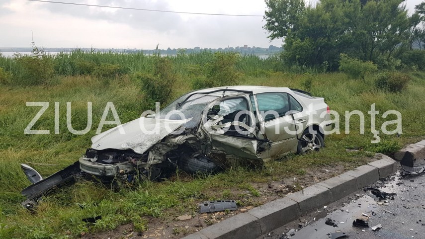 live imagini de la eveniment accident rutier grav pe dn 39 intre eforie nord si eforie sud trei masini live imagini de la eveniment accident rutier grav pe dn 39 intre eforie nord si eforie sud trei masini