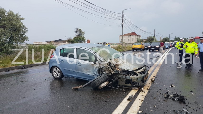 live imagini de la eveniment accident rutier grav pe dn 39 intre eforie nord si eforie sud trei masini live imagini de la eveniment accident rutier grav pe dn 39 intre eforie nord si eforie sud trei masini