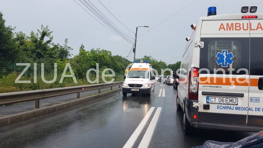live imagini de la eveniment accident rutier grav pe dn 39 intre eforie nord si eforie sud trei masini live imagini de la eveniment accident rutier grav pe dn 39 intre eforie nord si eforie sud trei masini