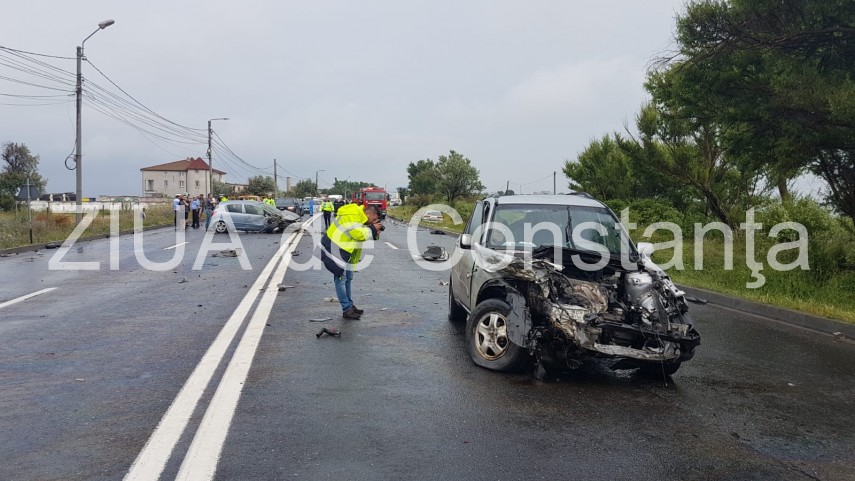 live imagini de la eveniment accident rutier grav pe dn 39 intre eforie nord si eforie sud trei masini live imagini de la eveniment accident rutier grav pe dn 39 intre eforie nord si eforie sud trei masini