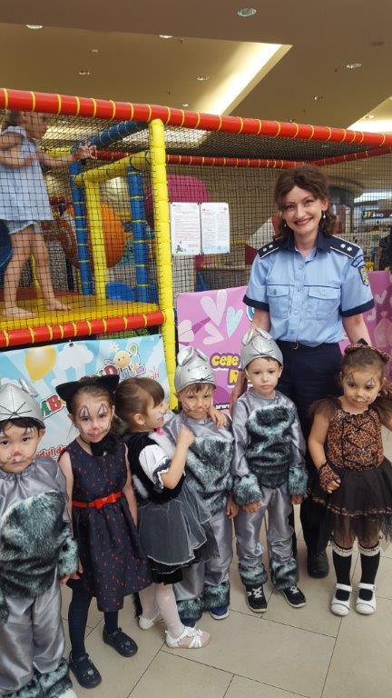 politistii constanteni au ales micul politist in cadrul proiectului caravana istetilor stiu ma informez politistii constanteni au ales micul politist in cadrul proiectului caravana istetilor stiu ma informez