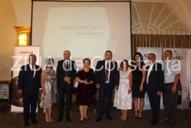Mai multe firme din Constanţa au primit premii de excelenţă Eleganţă şi culoare, la Balul Oamenilor de Afaceri, organizat de CCINA Constanţa (galerie foto)
