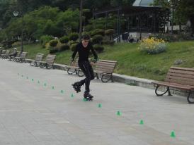 Slalom cu rolele, pe faleza Cazinoului din Constanța! (foto+video)