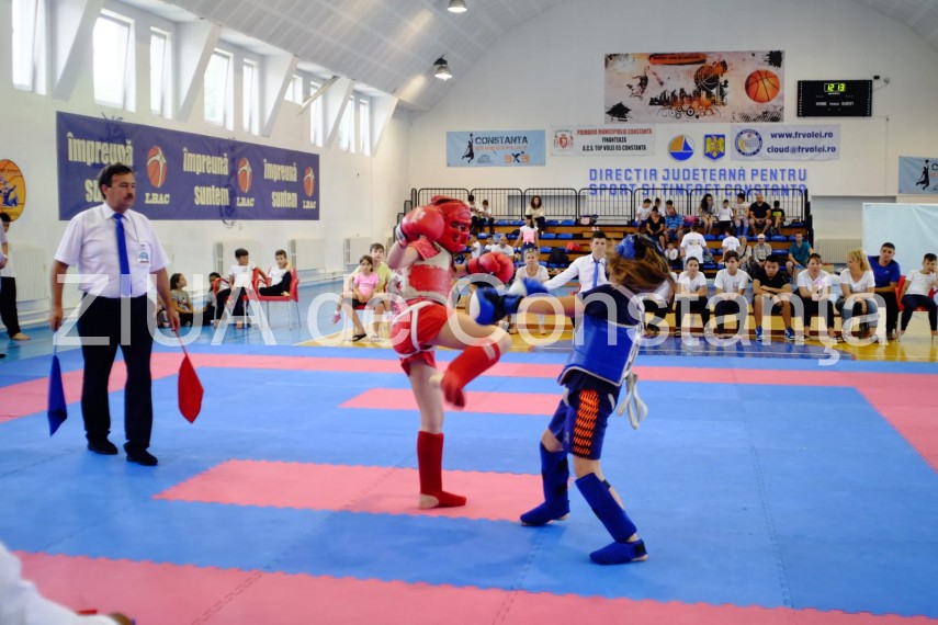 imagini de la eveniment campionatul national de kung fu se desfasoara astazi la constanta intrarea e imagini de la eveniment campionatul national de kung fu se desfasoara astazi la constanta intrarea e