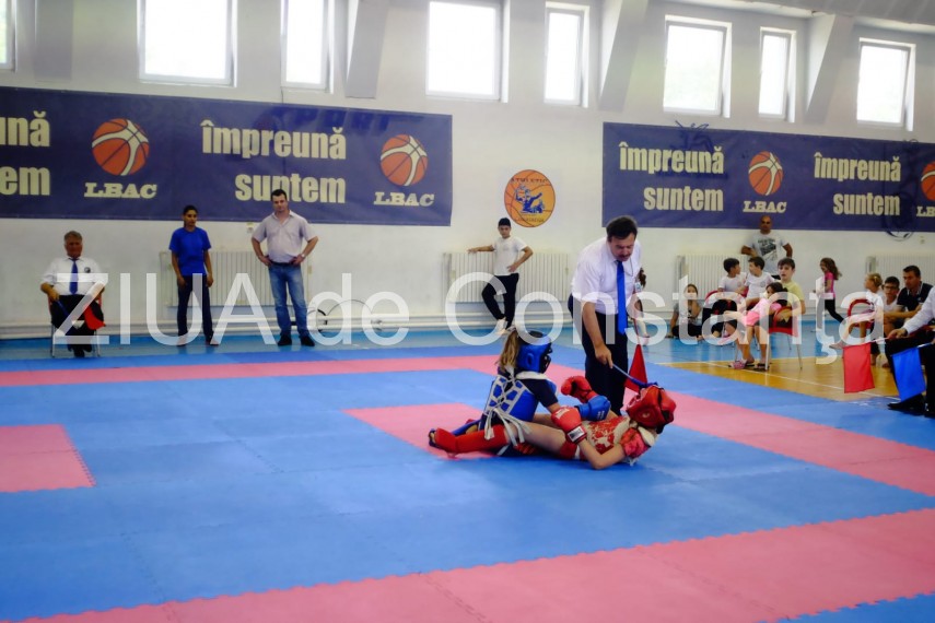imagini de la eveniment campionatul national de kung fu se desfasoara astazi la constanta intrarea e imagini de la eveniment campionatul national de kung fu se desfasoara astazi la constanta intrarea e