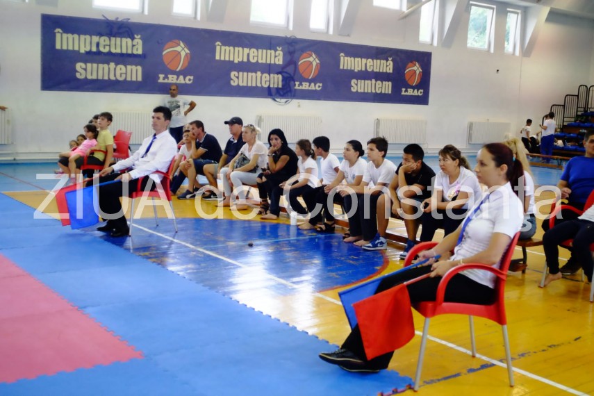 imagini de la eveniment campionatul national de kung fu se desfasoara astazi la constanta intrarea e imagini de la eveniment campionatul national de kung fu se desfasoara astazi la constanta intrarea e