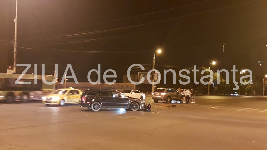 accident rutier in zona icil din constanta doua masini implicate 661803 accident rutier in zona icil din constanta doua masini implicate 661803