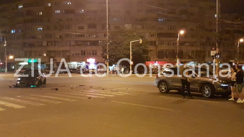 accident rutier in zona icil din constanta doua masini implicate 661803 accident rutier in zona icil din constanta doua masini implicate 661803