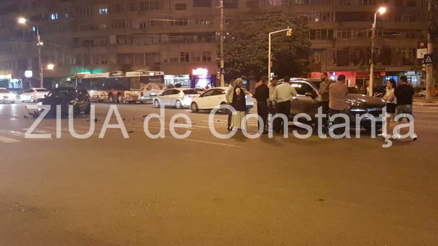 accident rutier in zona icil din constanta doua masini implicate 661803 accident rutier in zona icil din constanta doua masini implicate 661803