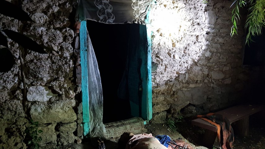 incendiu violent in localitatea movila verde judetul constanta o casa a fost cuprinsa de flacari o persoana incendiu violent in localitatea movila verde judetul constanta o casa a fost cuprinsa de flacari o persoana