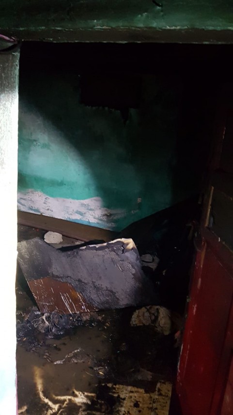incendiu violent in localitatea movila verde judetul constanta o casa a fost cuprinsa de flacari o persoana incendiu violent in localitatea movila verde judetul constanta o casa a fost cuprinsa de flacari o persoana