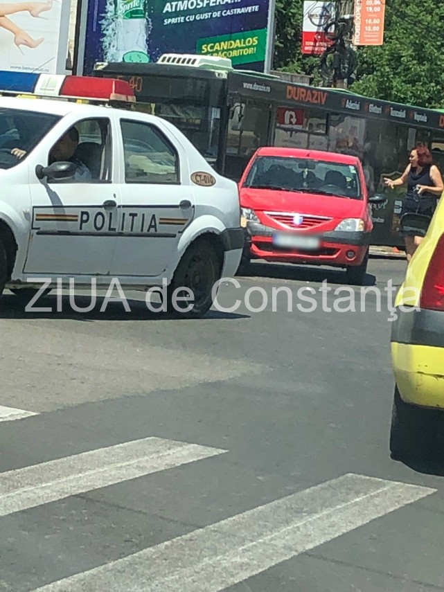 accident rutier pe bulevardul mamaia zona capitol doua autoturisme implicate 661939 accident rutier pe bulevardul mamaia zona capitol doua autoturisme implicate 661939