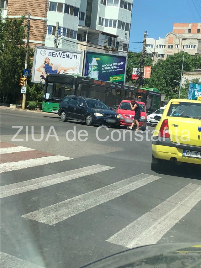 accident rutier pe bulevardul mamaia zona capitol doua autoturisme implicate 661939 accident rutier pe bulevardul mamaia zona capitol doua autoturisme implicate 661939