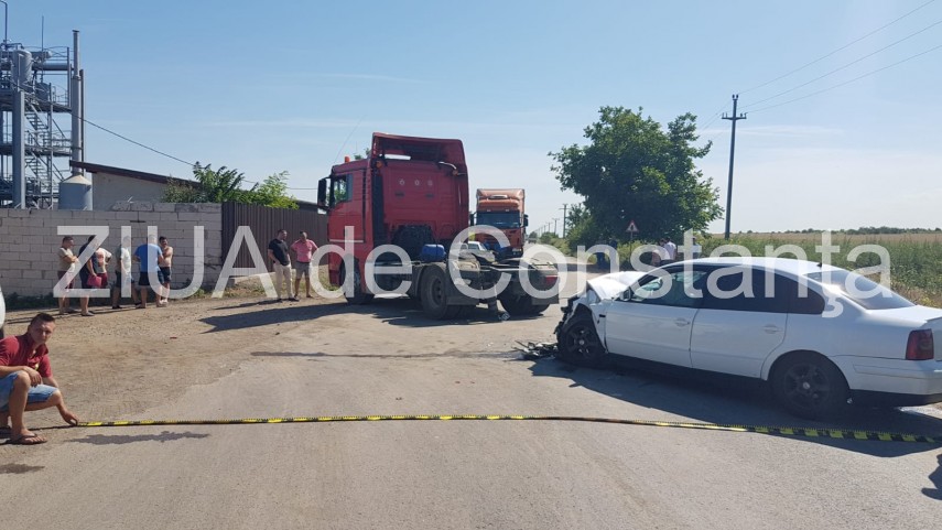 imagini de la eveniment accident rutier in judetul constanta la iesire din localitatea culmea un autocamion imagini de la eveniment accident rutier in judetul constanta la iesire din localitatea culmea un autocamion