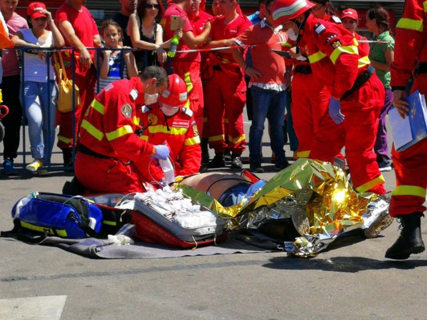 isu constanta participa la competitia nationala de descarcerare si de acordare a primului ajutor calificat isu constanta participa la competitia nationala de descarcerare si de acordare a primului ajutor calificat