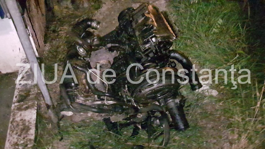 judetul constanta accident rutier grav pericol de explozie masina in flacari rasturnata in fata benzinariei judetul constanta accident rutier grav pericol de explozie masina in flacari rasturnata in fata benzinariei