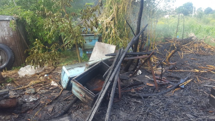 incendiu in localitatea salcioara judetul tulcea pompierii de la statia babadag chemati in ajutor galerie incendiu in localitatea salcioara judetul tulcea pompierii de la statia babadag chemati in ajutor galerie