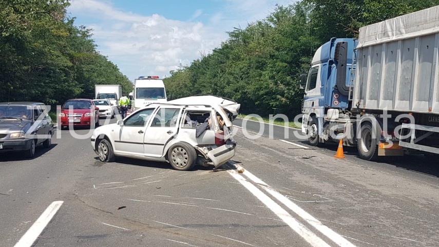 imagini de la eveniment accident grav pe dn 39 la intrare in localitatea 23 august 662447 imagini de la eveniment accident grav pe dn 39 la intrare in localitatea 23 august 662447