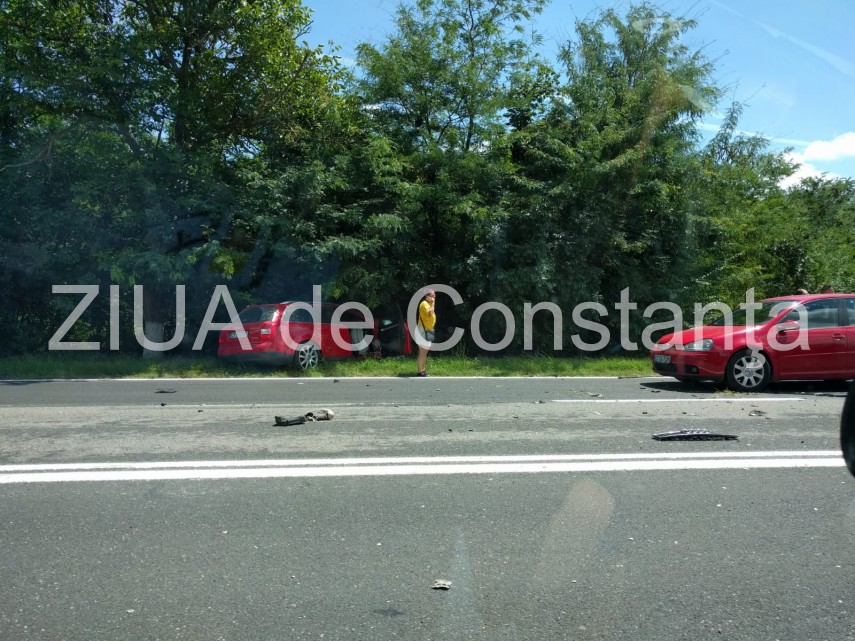 imagini de la eveniment accident grav pe dn 39 la intrare in localitatea 23 august 662447 imagini de la eveniment accident grav pe dn 39 la intrare in localitatea 23 august 662447