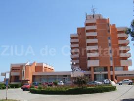 Subsolul hotelului Forum din Costinești este inundat. Intervin pompierii